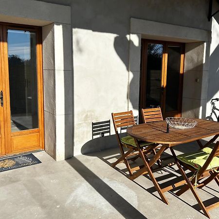 Superbe Appartement Dans Un Mas Nîmes Exterior foto